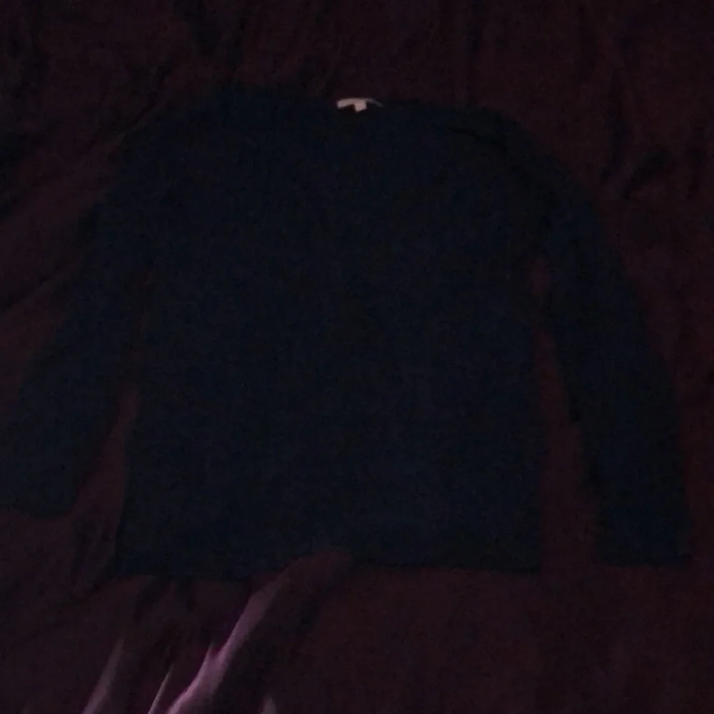 Sweater - Picture 2 of 7